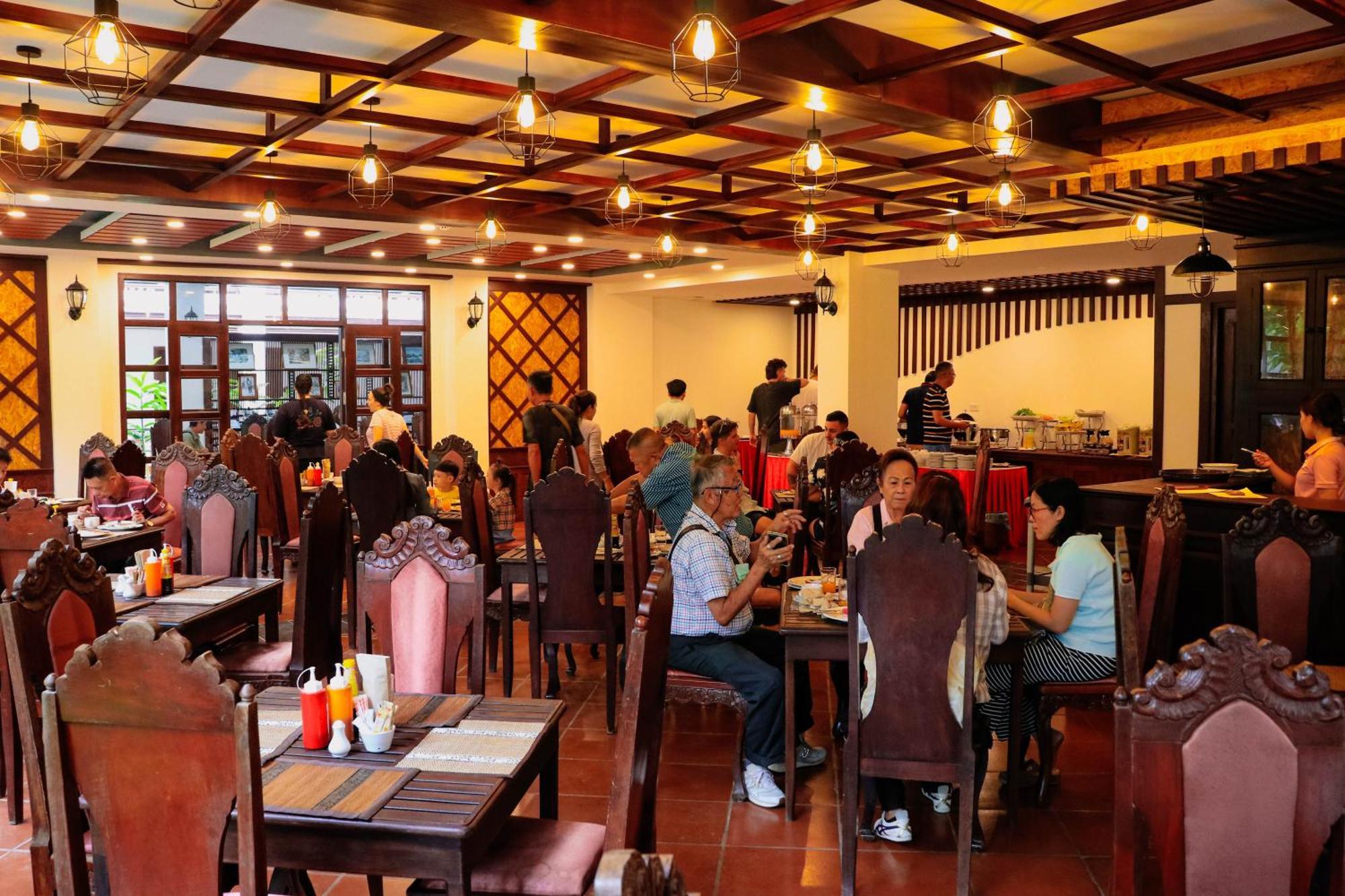 Meuangluang Hotel Luang Prabang Buitenkant foto