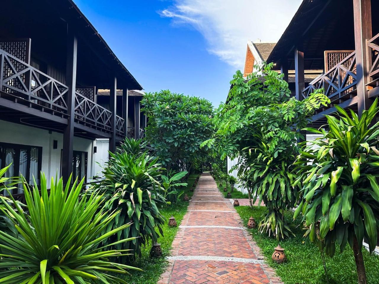 Meuangluang Hotel Luang Prabang Buitenkant foto