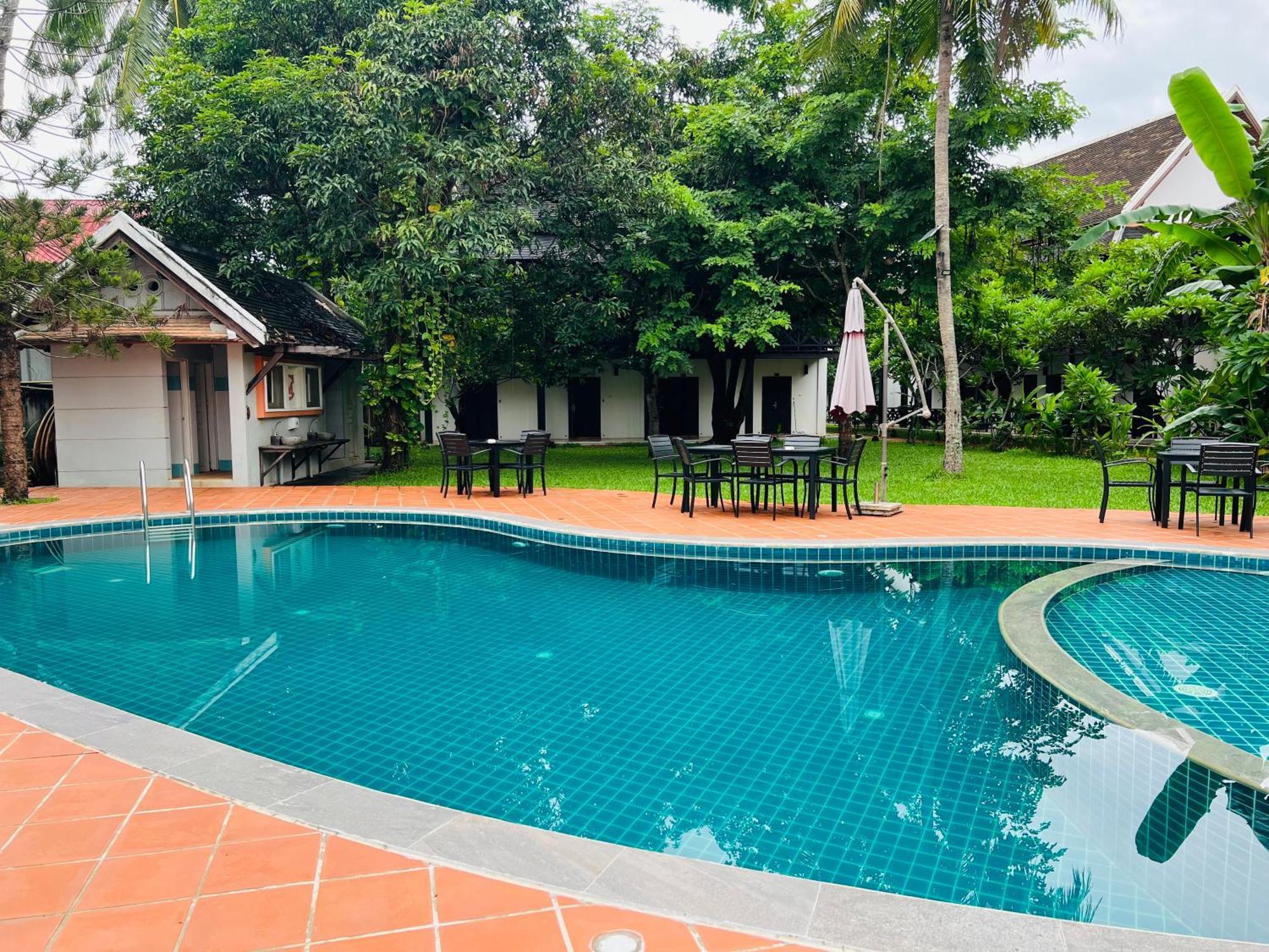 Meuangluang Hotel Luang Prabang Buitenkant foto